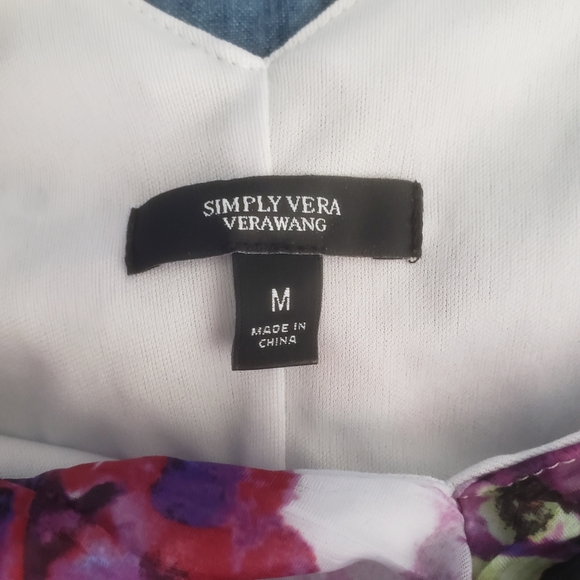 Simply Vera Vera Wang Floral Pleated Sleeveless A-Line Dress - Picture 12 of 13